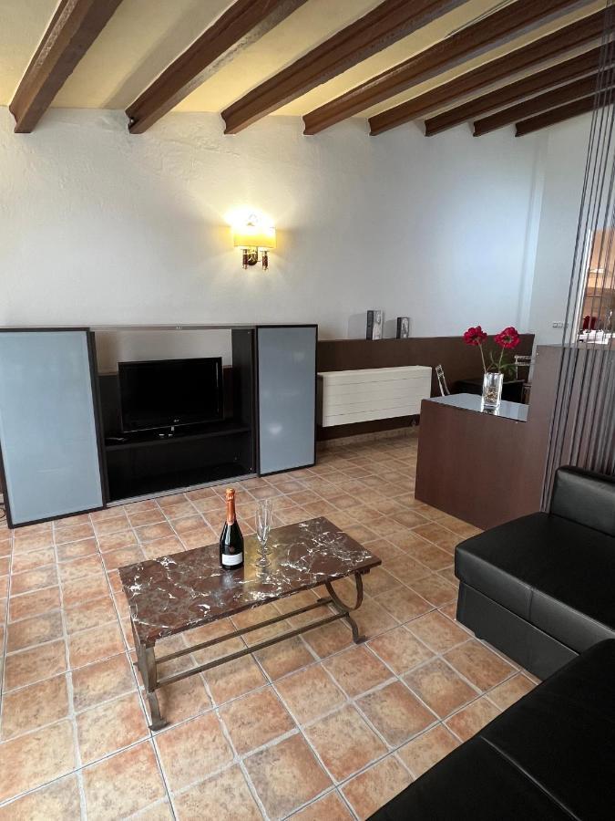 Loft Del Sol, Centro Del Pueblo Con Aire Acondicionado Apartment